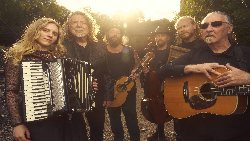 Ding Dong Merrily... Robert Plant & Saving Grace at Usher Hall in Edinburgh